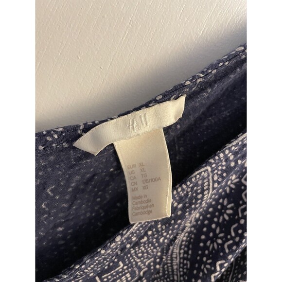 H&M Women's XL Romper - Navy Blue & White Pattern - Picture 3 of 5